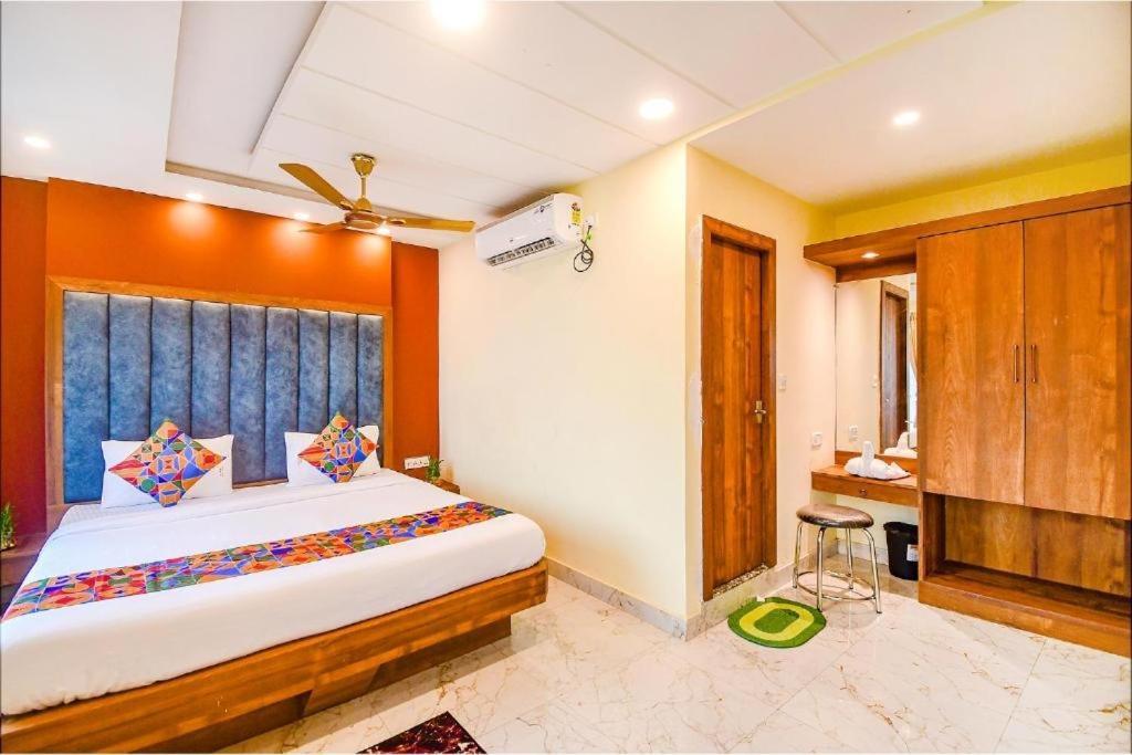 Hotel Aqua Tulip Kolkata Luaran gambar